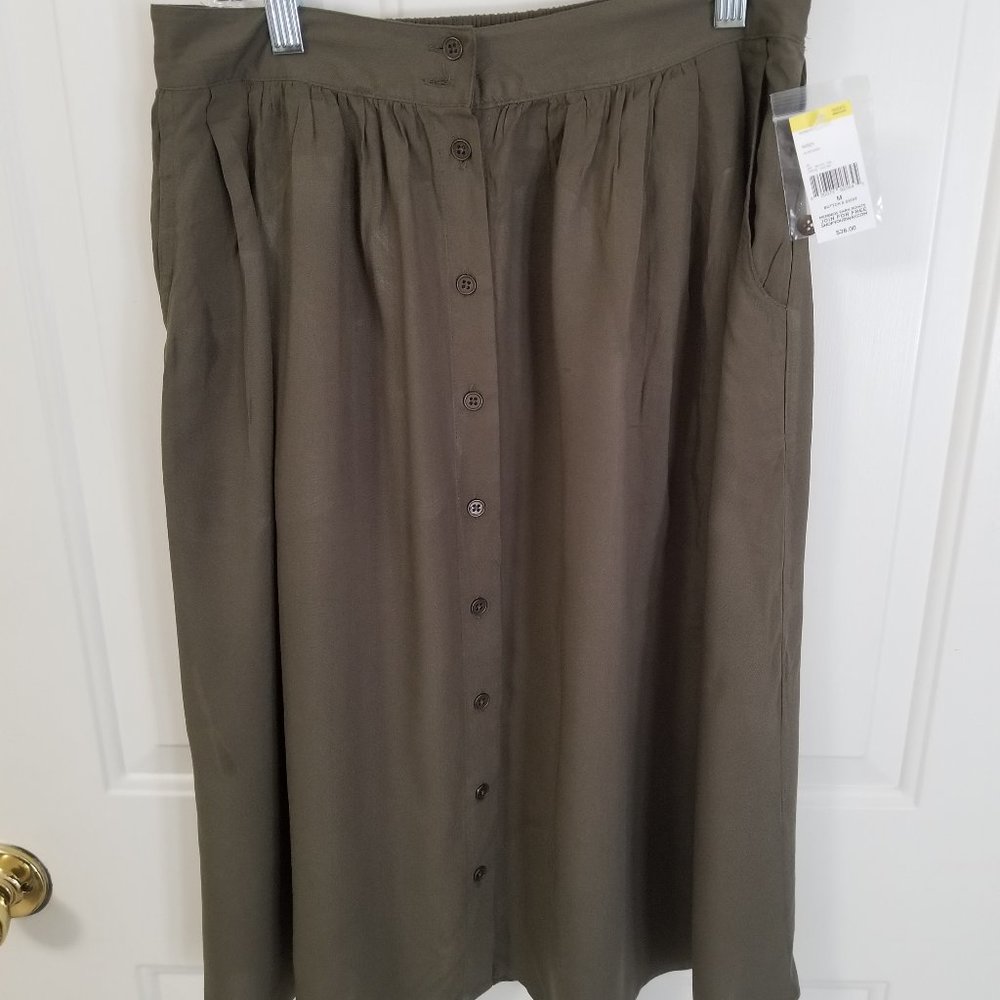 Simply Styled Olive Skirt NWT